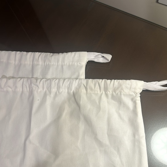 Gucci excellent condition dust bag - Picture 3 of 3